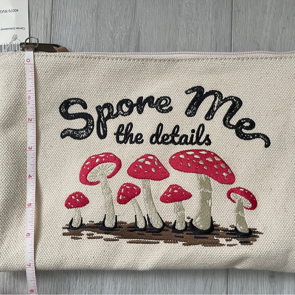 New Duluth Trading Cavas Bag Mushroom Theme - Picture 4 of 4